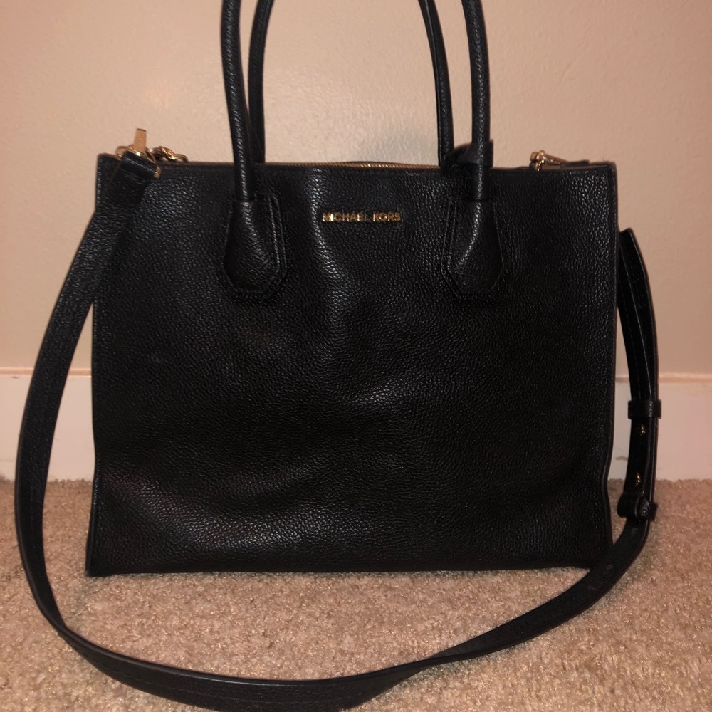 Michael Kors handbag/ shoulder purse